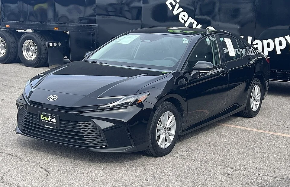Toyota_Camry_2025