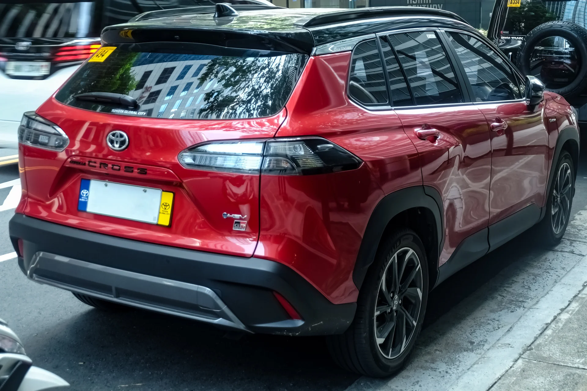 Toyota_Corolla_Cross_1.8_GR_Sport_Hybrid_2026_Back